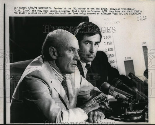 1971 Press Photo Washington Sen Alan Cranston and Sen Mike Gravel - Historic Images