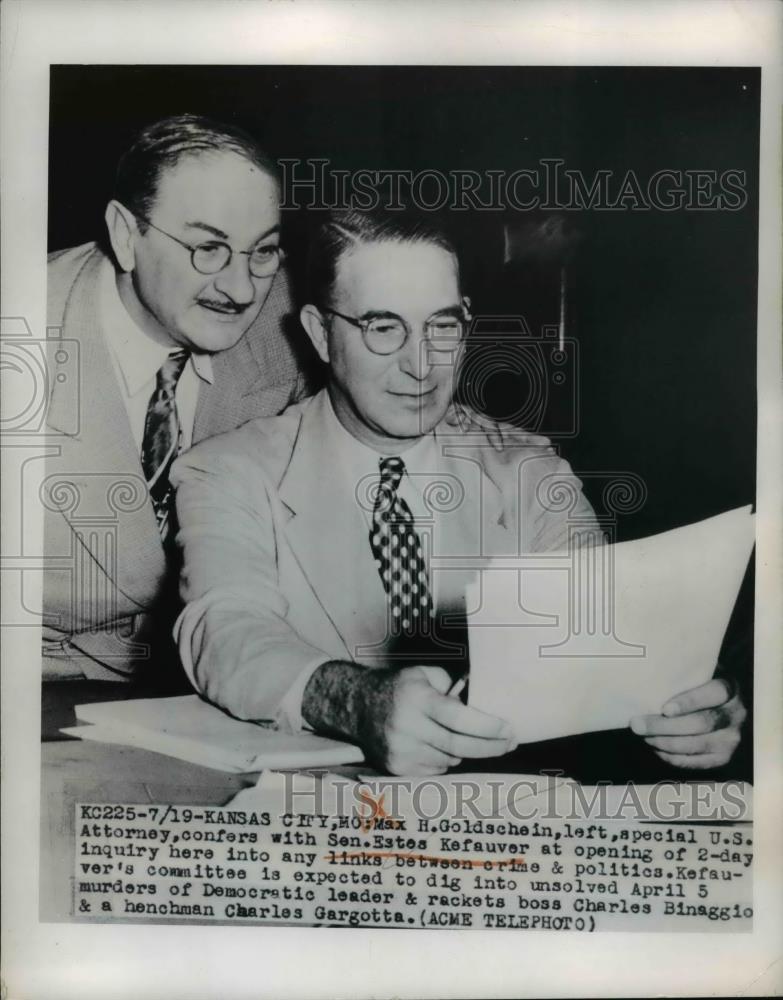 1956 Press Photo Max H. HOldschien, Sen. Estes Kafauver Inquiry Kansas City - Historic Images