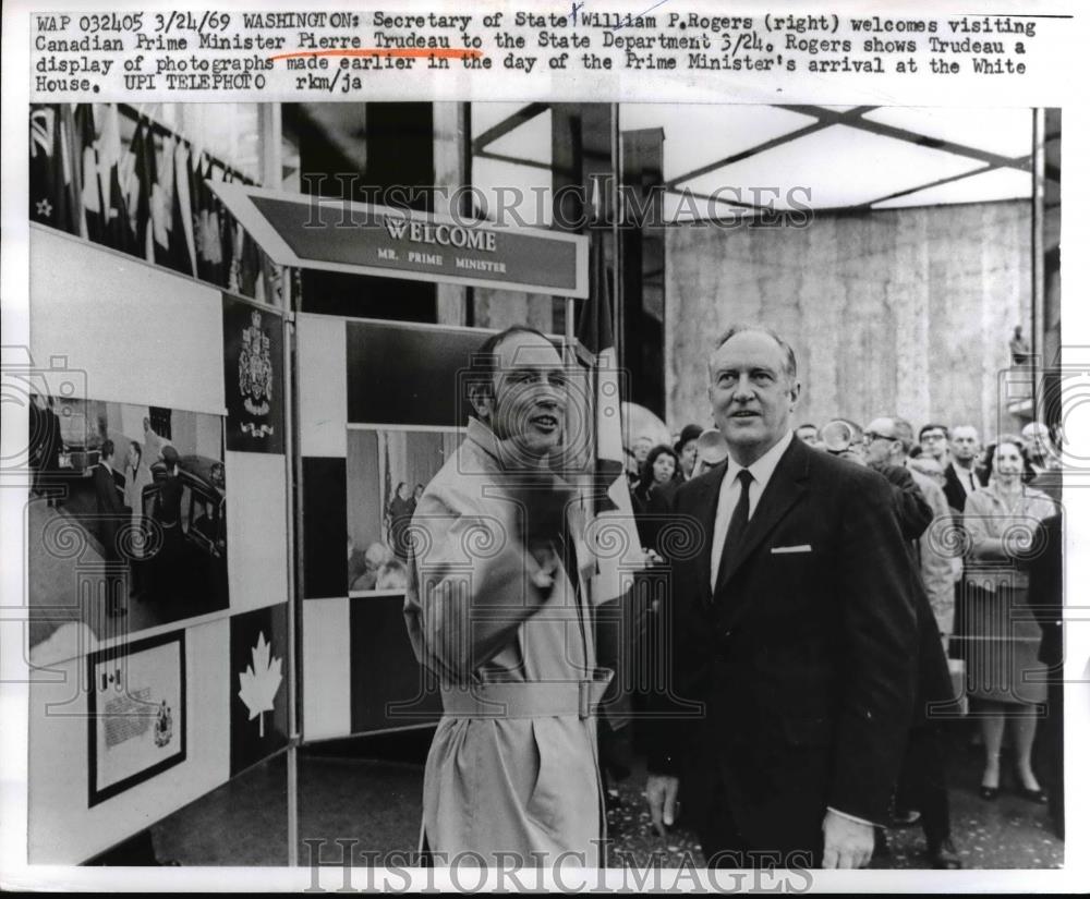 1969 Press Photo Sec. Of That William R. Rogers Welcomes Pierre Trudeau - Historic Images