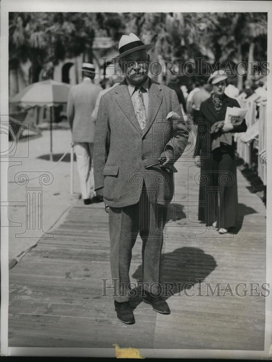 1934 Press Photo Mr Jules S Baches NY financier at Breakers Club in Palm Beach - Historic Images