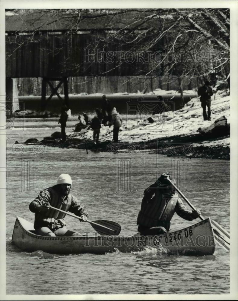 1980 Press Photo The Mad Hater Steplechase Canoe Race - cva76380 - Historic Images