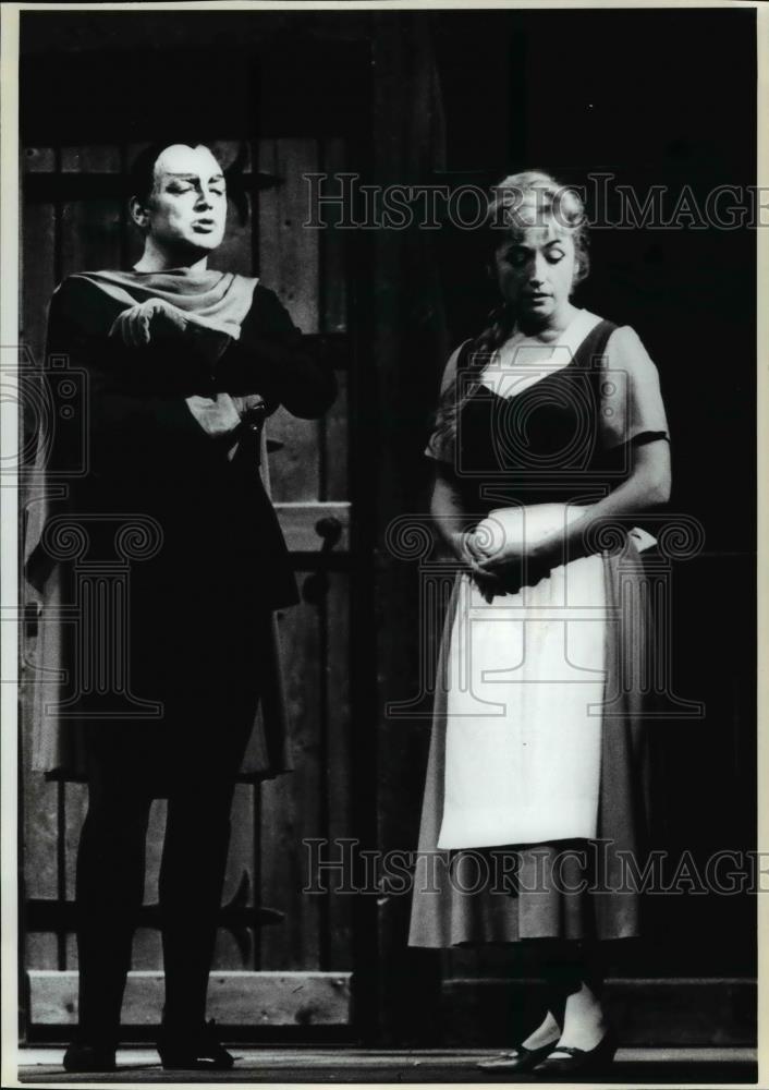 1992 Press Photo Gounod&#39;s opera &quot;Faust&quot; performed at Austria&#39;s Salzburg - Historic Images