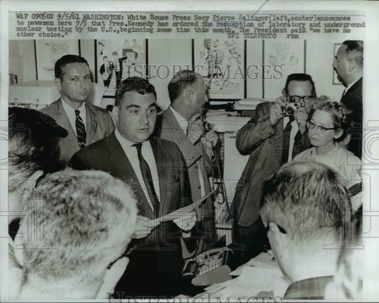1961 Press Photo White House Press Secretary Pierre Salinger - Historic Images