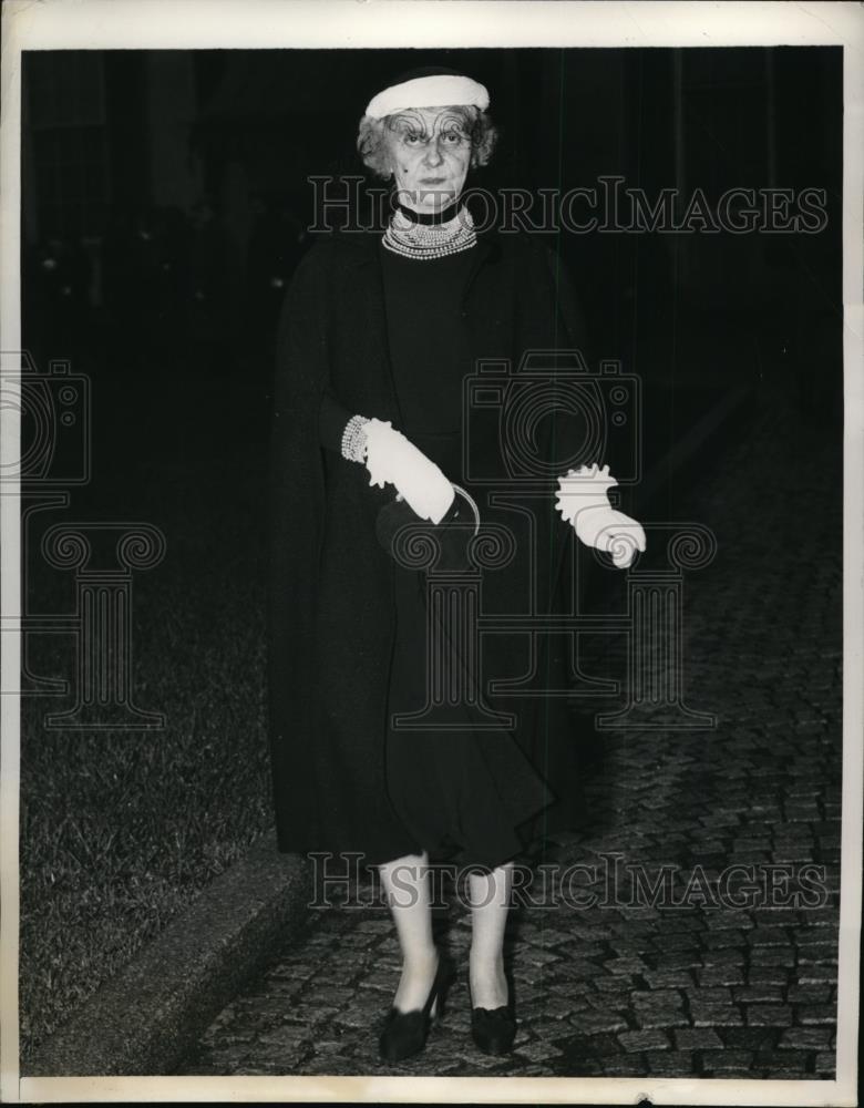 1939 Press Photo Washington-Mrs. William E. Borah leaves Japanese Embassy, - Historic Images