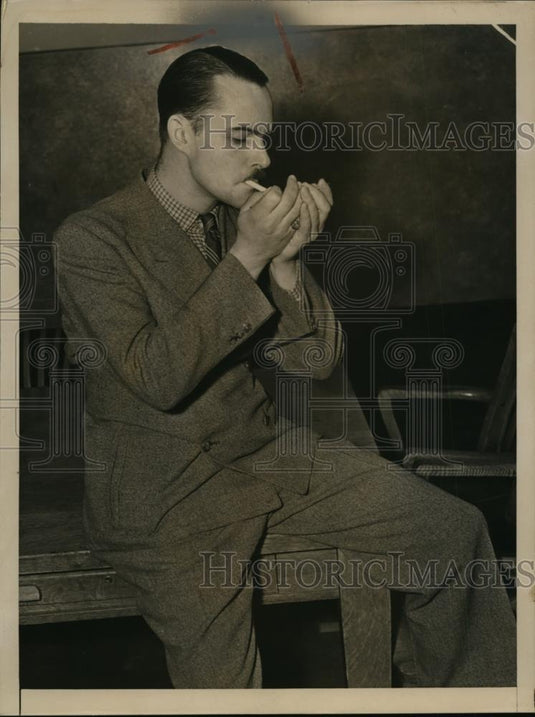 1937 Press Photo Burton Tucker, Sued by Wife Susan for Abandonment, New York - Historic Images