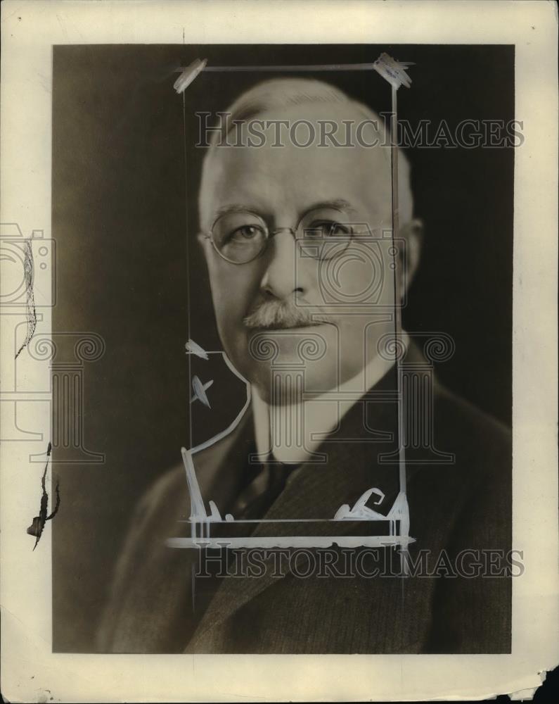 1925 Press Photo Joe E Larrowe Founder of Institute of Special Economics - Historic Images