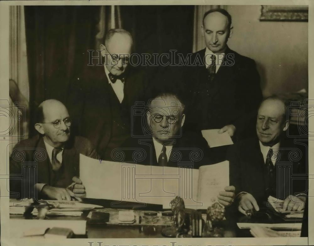 1933 Press Photo Governor James Rolph Jr. Administration Probing Committee - Historic Images