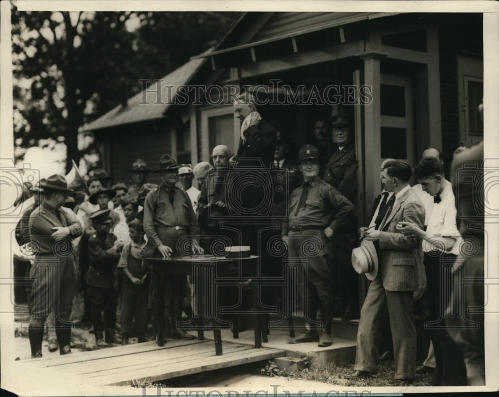 1926 Press Photo Governor of NY Alfred E Smith at Camp Smith Peekskill NY - Historic Images