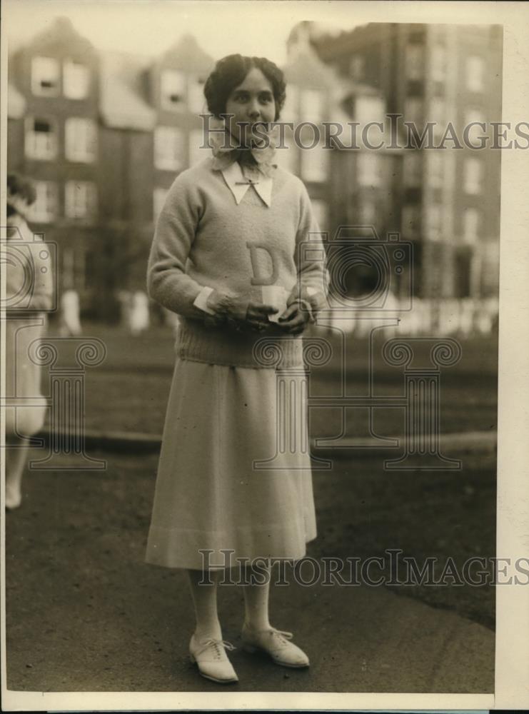 1925 Press Photo Betty Howe President of Wellssley College &#39;25 Class - nee76806 - Historic Images