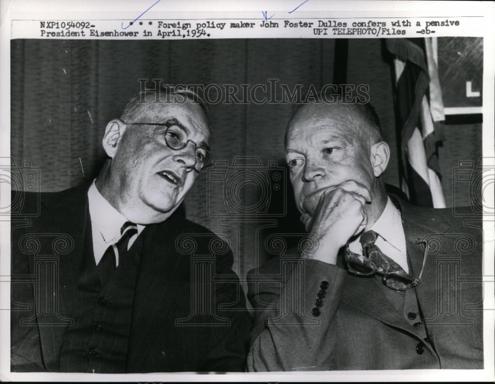 1954 Press Photo John Foster Dulles, Confers with President Eisenhower - Historic Images