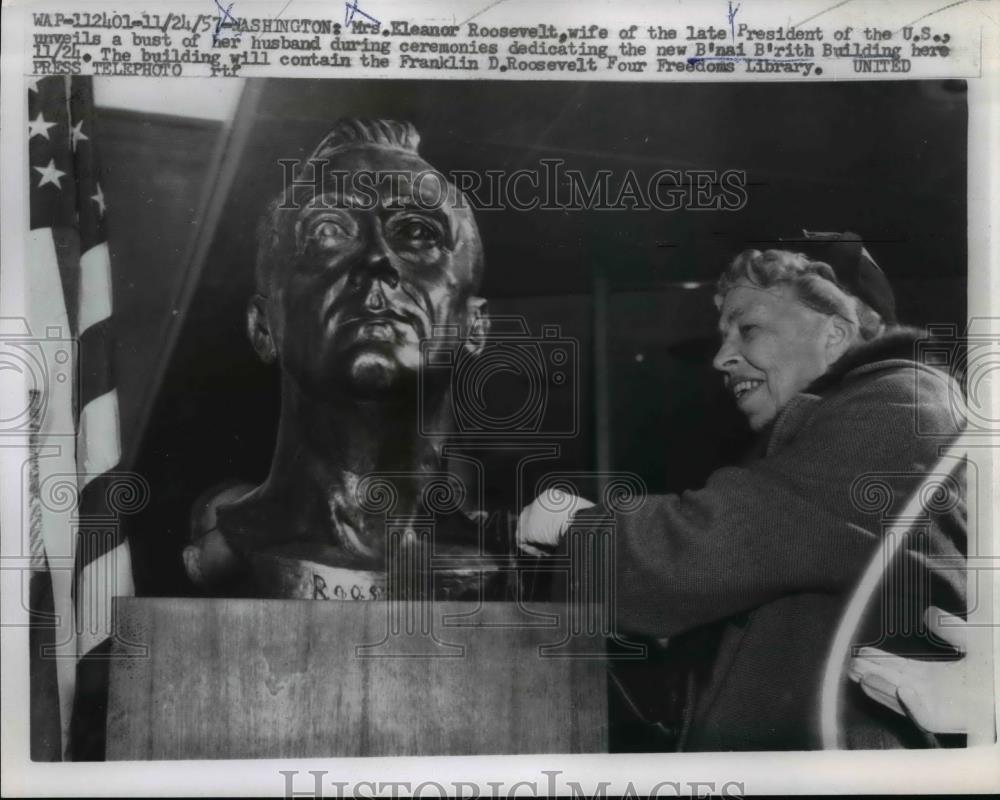 1957 Press Photo Mrs Eleanor Roosevelt Wife of Late President at Dedication Cere - Historic Images