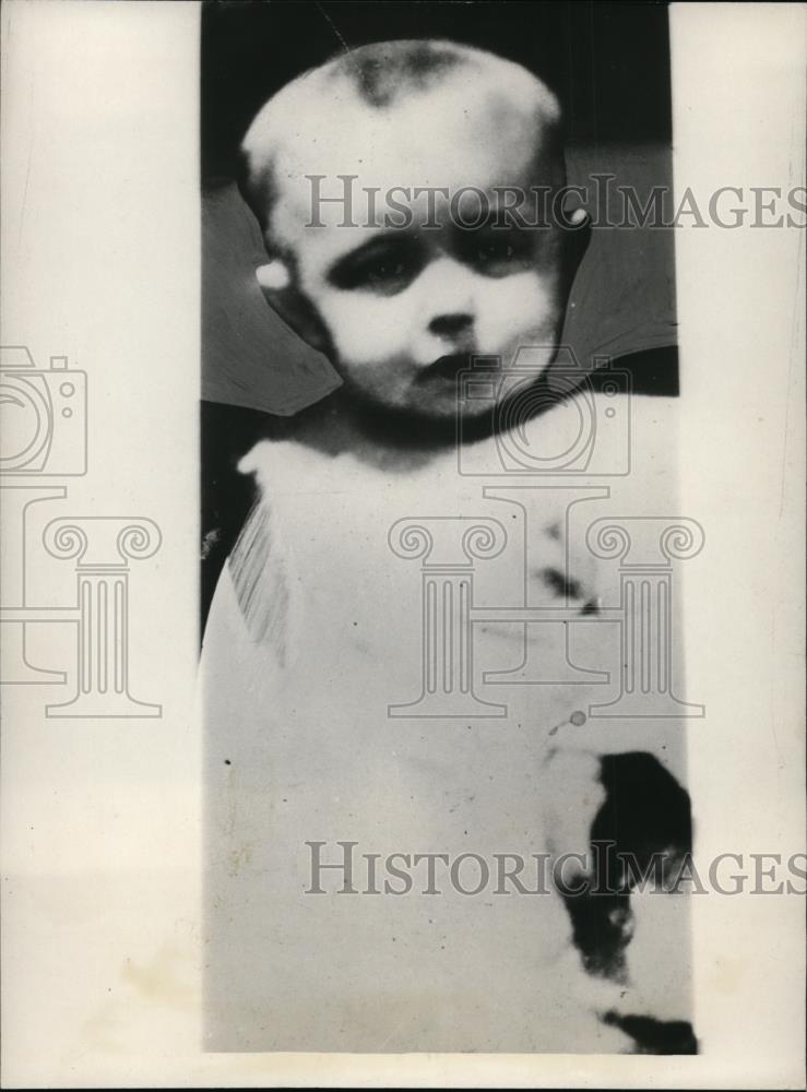 1932 Press Photo 3-Year-Old Gerald Collins Rescued from Mine Drill Shaft - Historic Images