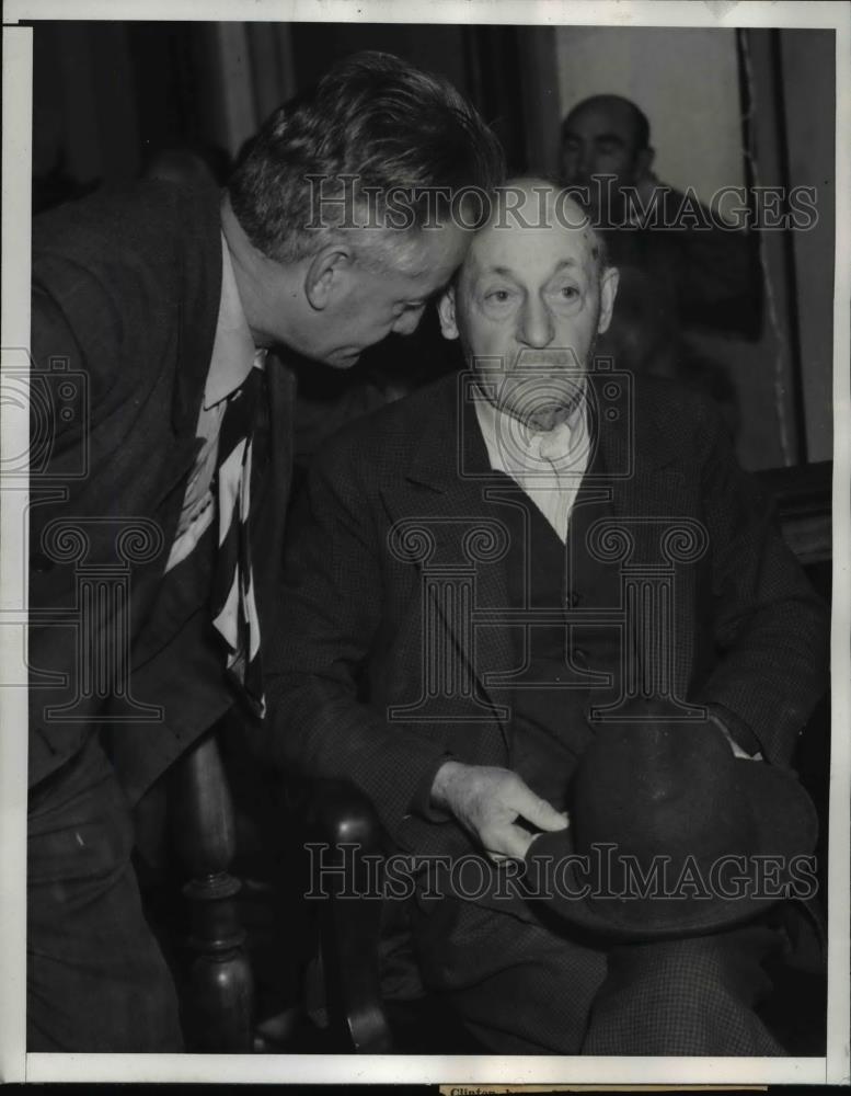 1940 Press Photo Charles Palmer (R) accused of poisoning his wife - Historic Images