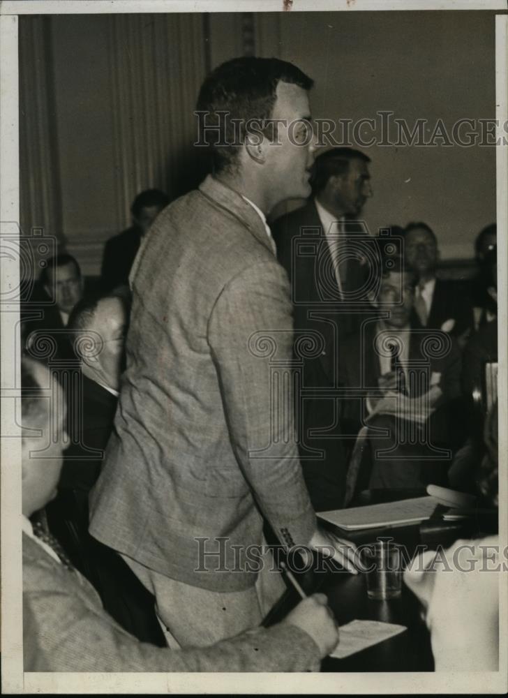 1930 Press Photo G M Phelps Jr. testifying before Federal Inquiry, - Historic Images