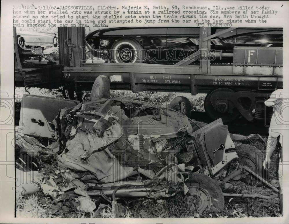 1962 Press Photo train and vehicle collision that killed Marjorie Smith when her - Historic Images