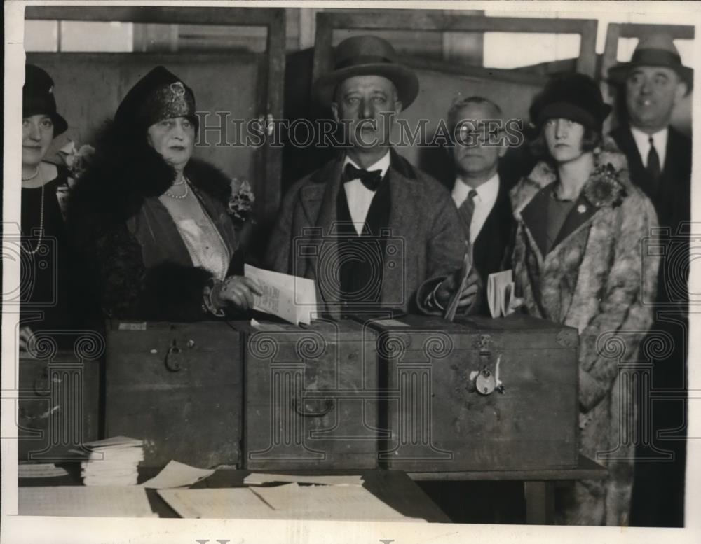 1926 Press Photo Governor of New York Al Smith, Mrs Smith &amp; Daughter Catherine - Historic Images