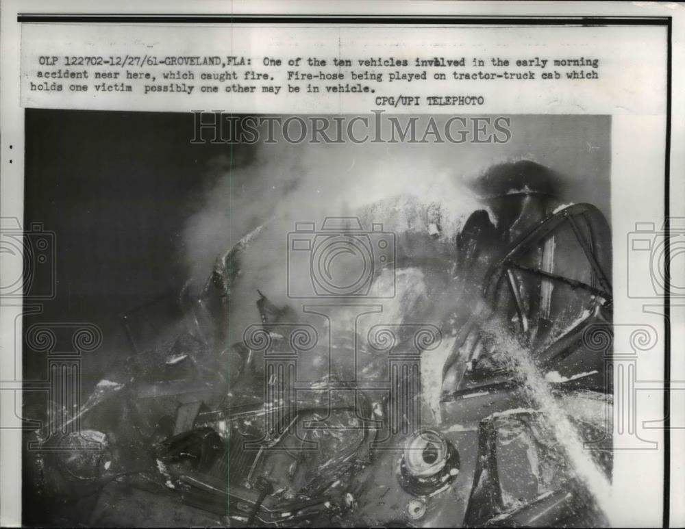 1962 Press Photo 1 of the 10 Vehicles involved in the accident which caught fire - Historic Images