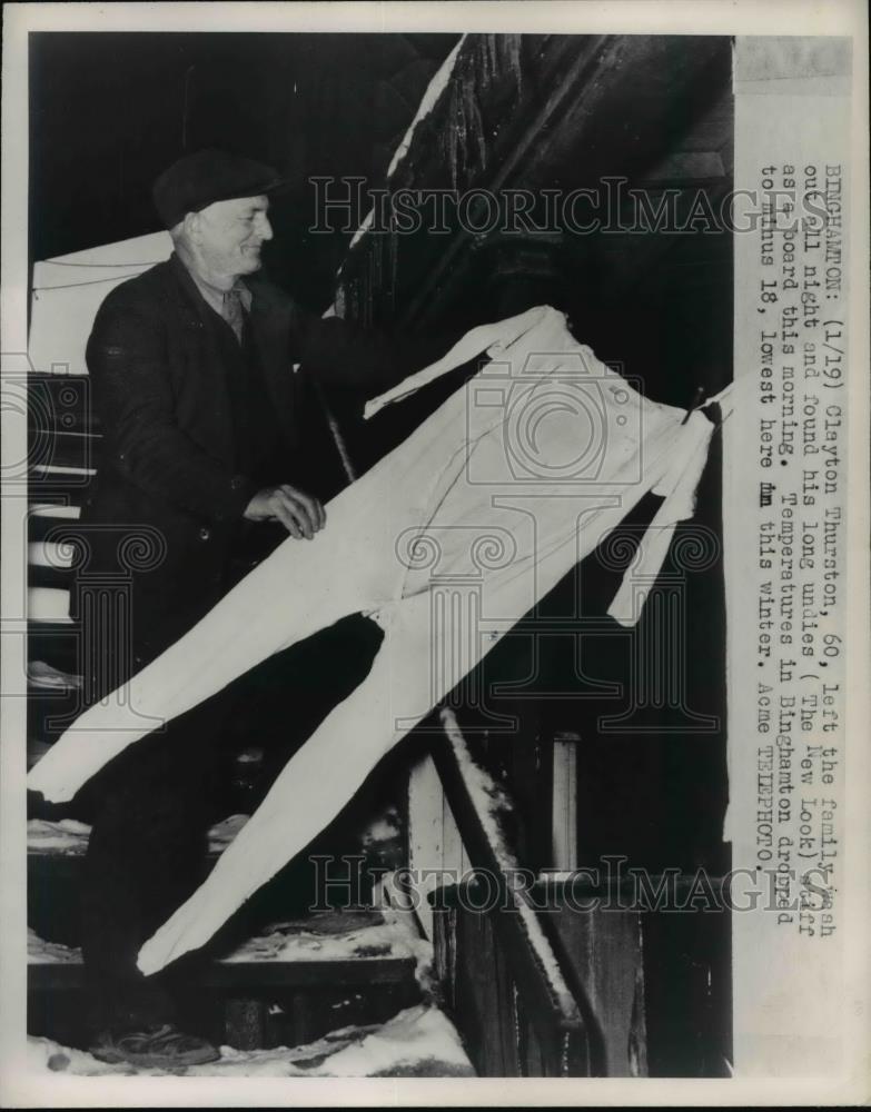 1948 Press Photo Clayton Thurston, longjohns frozen at -18 degrees, Binghampton - Historic Images