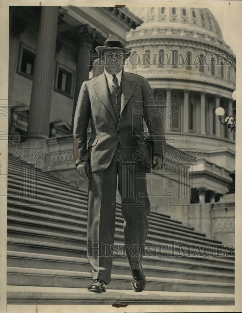 1935 Press Photo Donald Richberg Chairman of the Late NRA Board Leaving Capitol - Historic Images