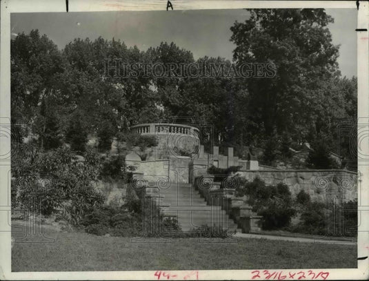 1937 Press Photo The Lithuanian Garden  - cva91794 - Historic Images