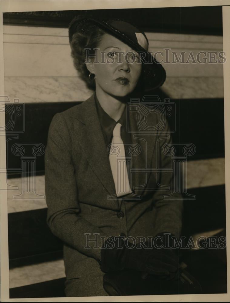 1935 Press Photo Kathleen Russell, Daughter Of Bedord Jones. - Historic Images