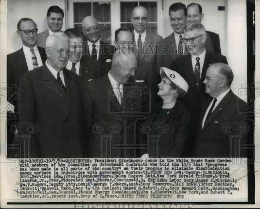 1956 Press Photo President Eisenhower & Gov Contract Committee in Rose Garden - Historic Images