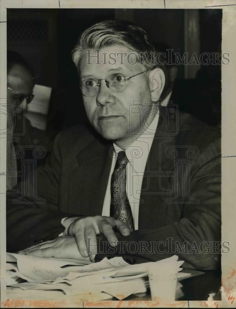 1958 Press Photo Rwan Clague Commissioner of Labor Statistics - Historic Images