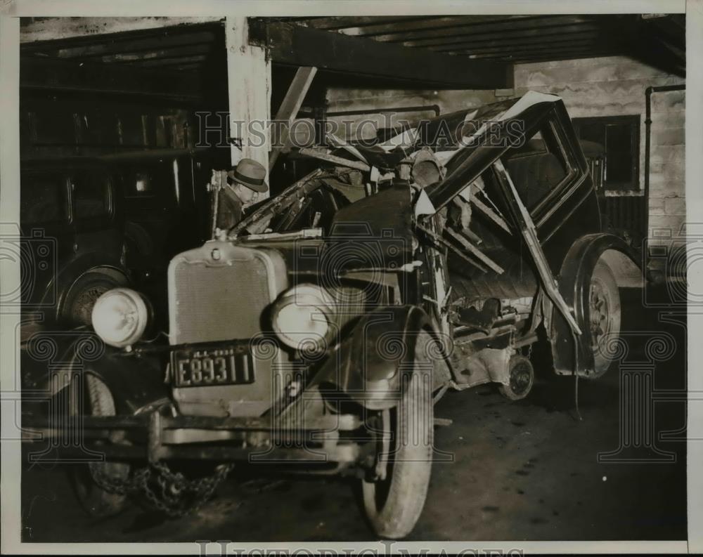 1934 Press Photo Five hurt as Auto hits Tree Ella Street Bloomfield, NJ - Historic Images