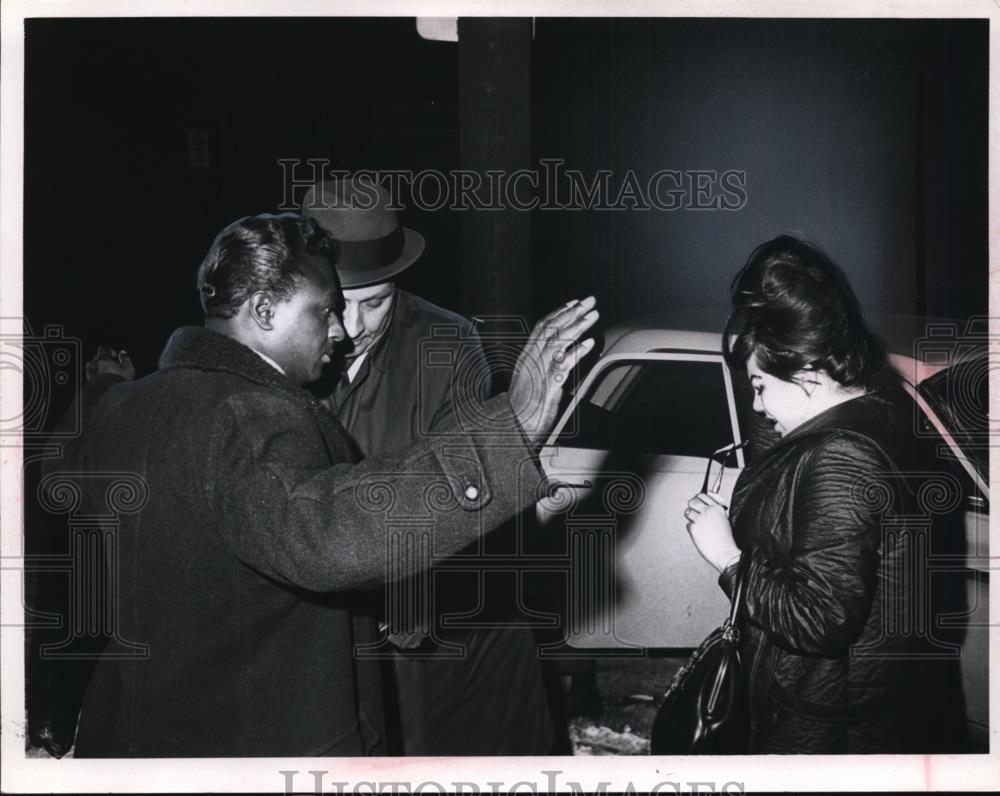 Press Photo Lt. Fred Couisino And Police Grean Berek - nee83440 - Historic Images