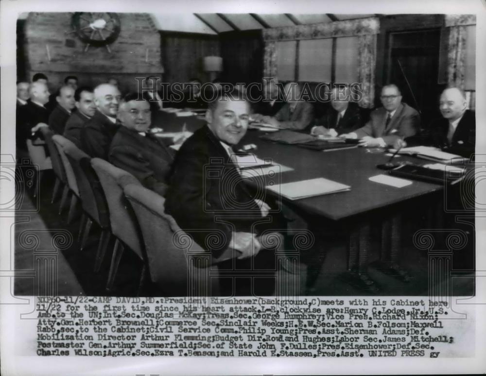 1955 Press Photo President Eisenhower at Camp David Maryland with Cabinet - Historic Images