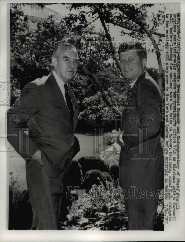 1963 Press Photo Pres.John Kennedy and Avarill Harriman, Undersecretary of State - Historic Images