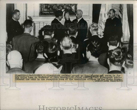 1951 Press Photo Ohio Governor Frank Lausche Being Sworn In 3rd Term - Historic Images