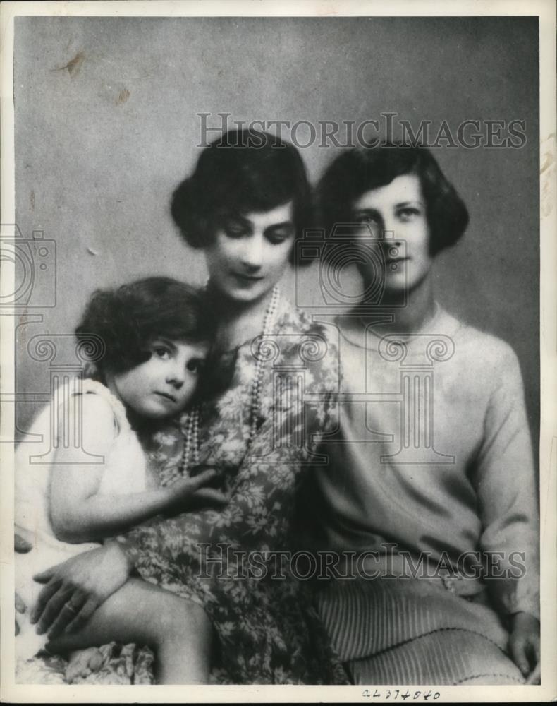 1936 Press Photo Piers Legle, Diane, Betty. All Family. - Historic Images