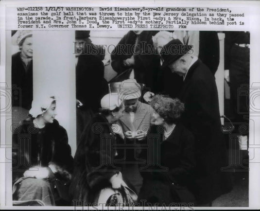 1957 Press Photo President & Mrs Eisenhower, grandson David, Mrs Nixon - Historic Images