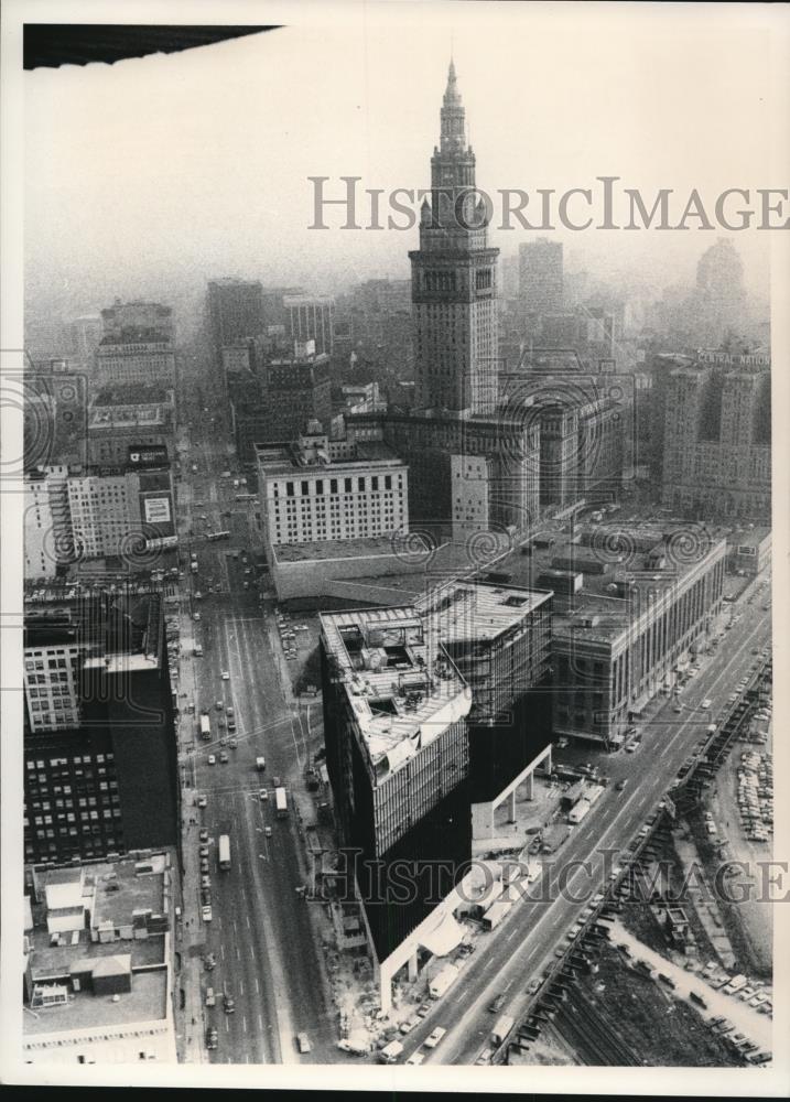 1979 Press Photo State office Bldg in foreground - cva94413 - Historic Images