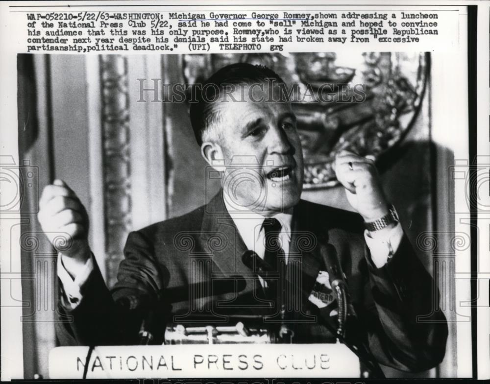 1963 Press Photo Michigan Gov George Romney addressing the National Press Club - Historic Images