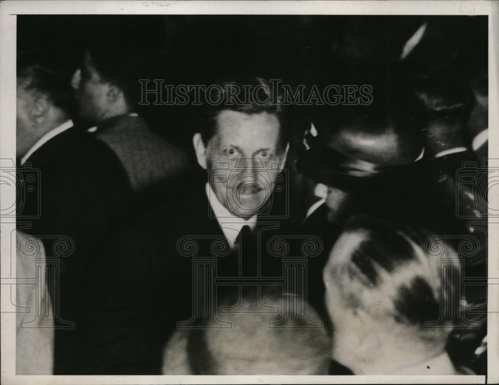 1932 Press Photo Patrick J Hurley, Sec. of War greets friends at convention. - Historic Images