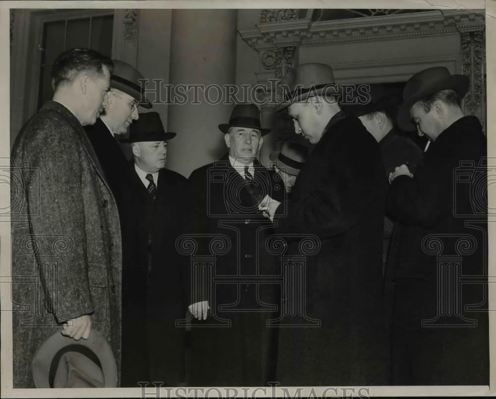 1941 Press Photo Senators Alben Barkley, John McCormack, VP Henry Wallace - Historic Images