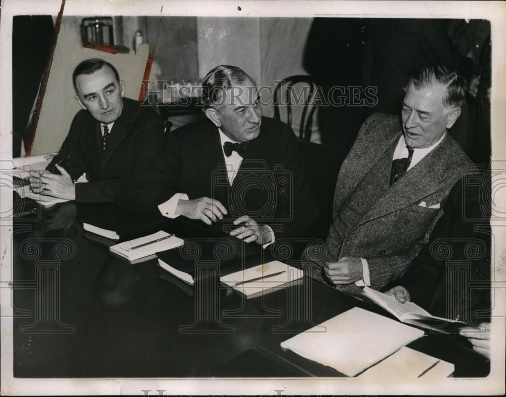 1937 Press Photo Senators Joseph O'Mahoney, Connally, Key Pittman at Hearing - Historic Images
