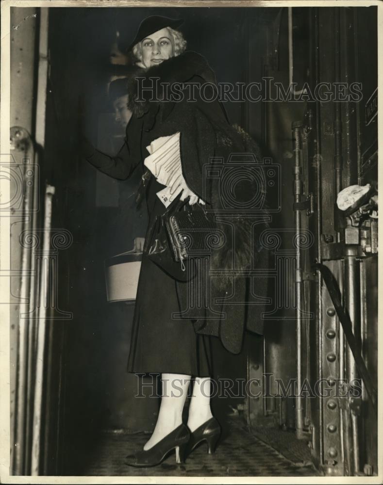 1937 Press Photo Hugo L Black Wife of New Justice in Birmingham To Get Daughter - Historic Images