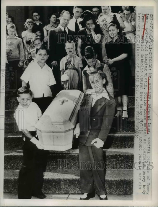 1949 Press Photo Mr & Mrs Raymond Laux Son Age 4 Murdered at Funeral - Historic Images