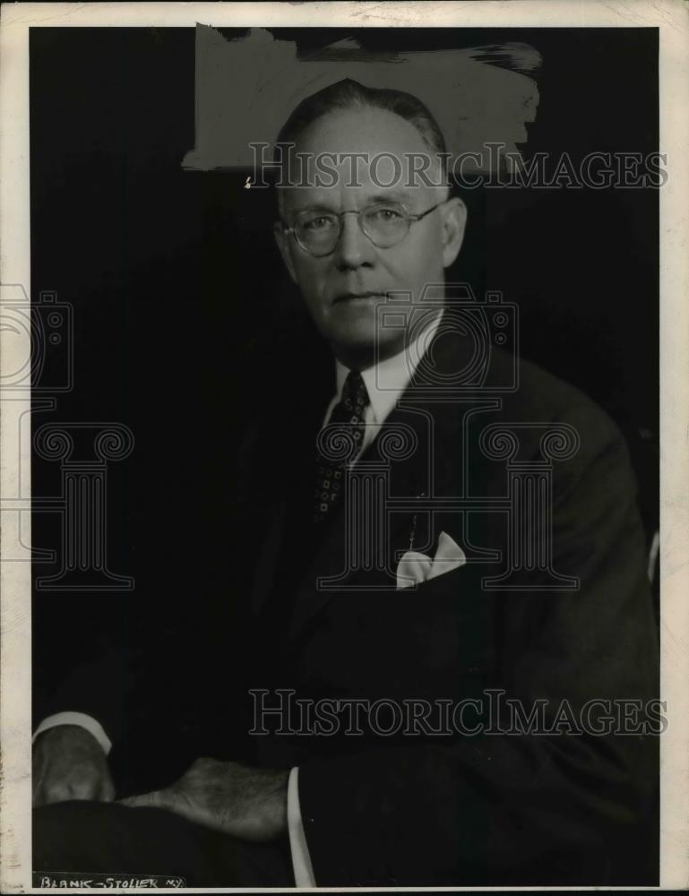 1947 Press Photo Henry Sherman Chairman of Board of Trustees Society of Savings - Historic Images