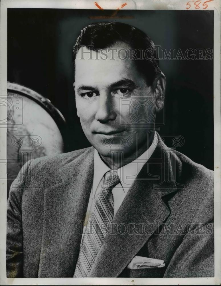 1957 Press Photo Thomas Gates Jr US Secretary of the Navy - Historic Images