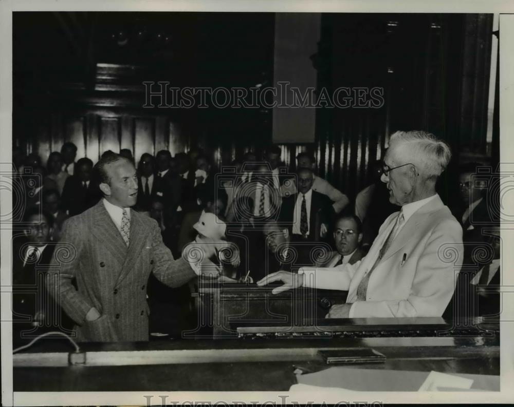 1936 Press Photo Dr Townsend in court - Historic Images