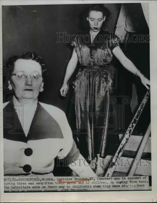 1951 Press Photo Lorraine Brandon accused of luring men away from wives - Historic Images