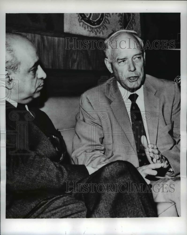 1968 Press Photo Rio De Janeiro Charles A Lindbergh(R) with Roberto Marinho - Historic Images