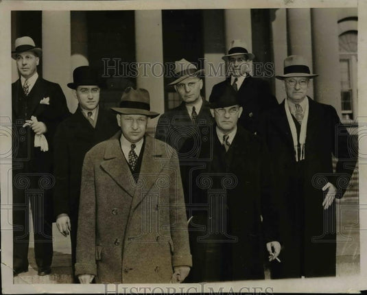 1937 Press Photo Railway Audit & Inspection Company Members Leave Contempt Trial - Historic Images