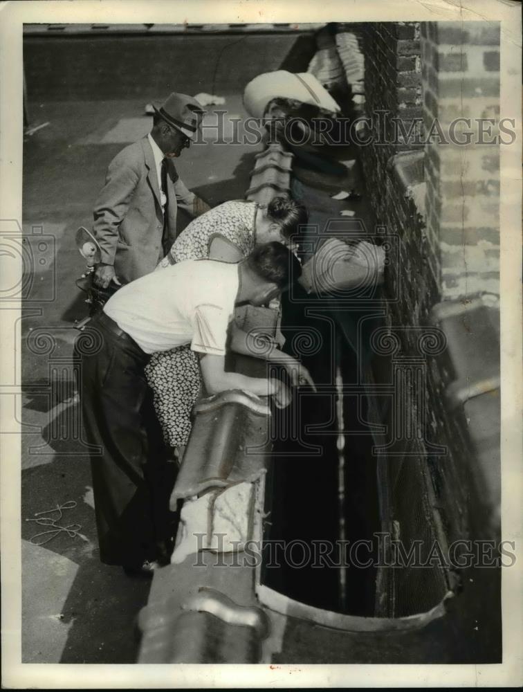 1937 Press Photo Lorraine Chinchar, Marilyn Murphy fell in shaft fall 5 floors i - Historic Images