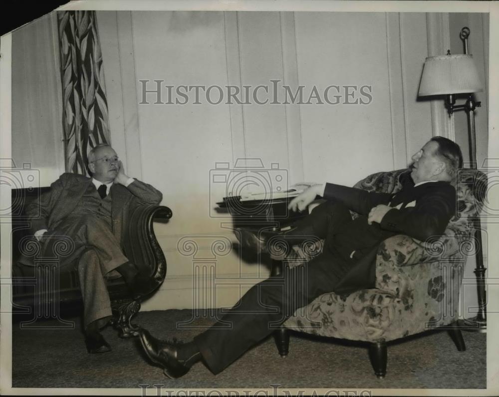 1939 Press Photo Gov. Alf Landon of Kansas &amp; Col.Frank Know at Gridiron Dinner - Historic Images