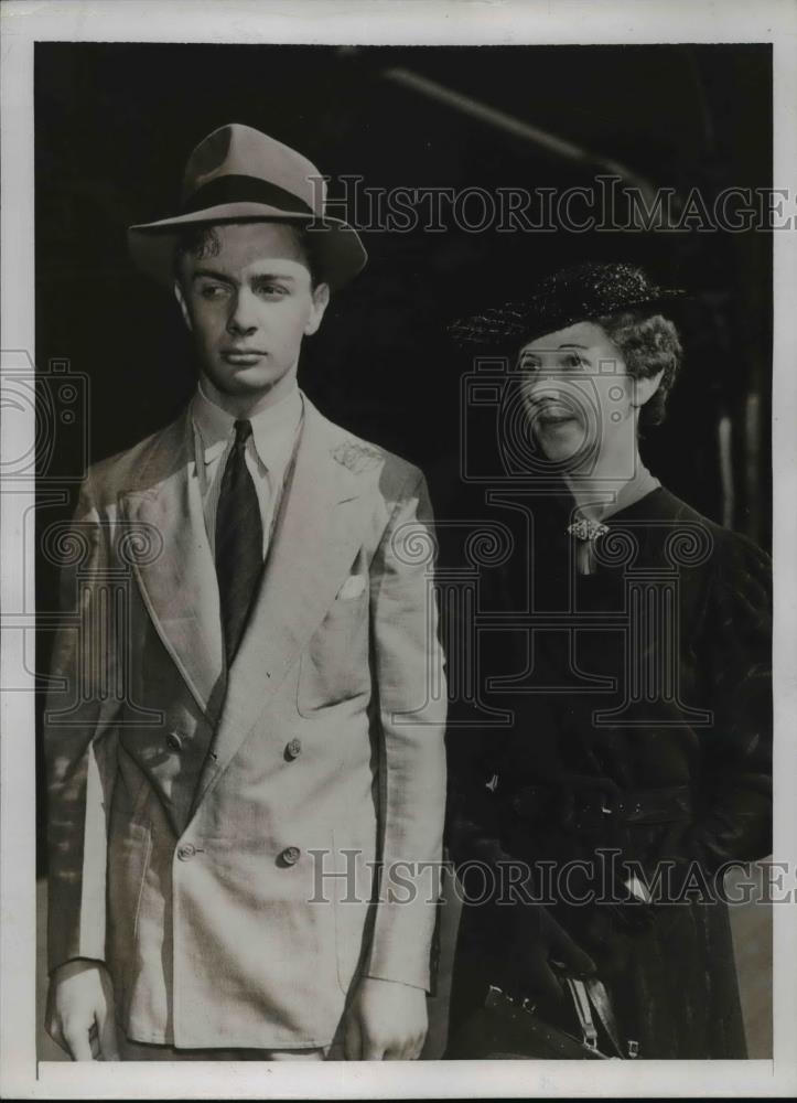 1937 Press Photo Mrs Theodore Roosevelt Wife of Former Governor & Quentin, Son - Historic Images